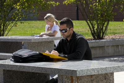 Lilly Scholarship offers full-time journalists up to $5,000 for religion courses